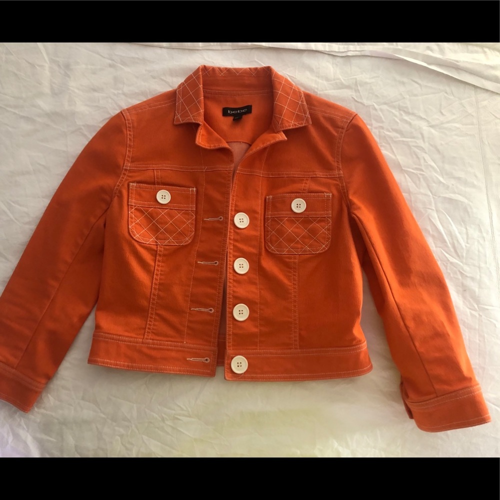 Cropped Bebe blazer